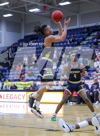 Thumbnail 3 in Mansfield Timberview vs. McKinney (Whataburger Tournament) photogallery.