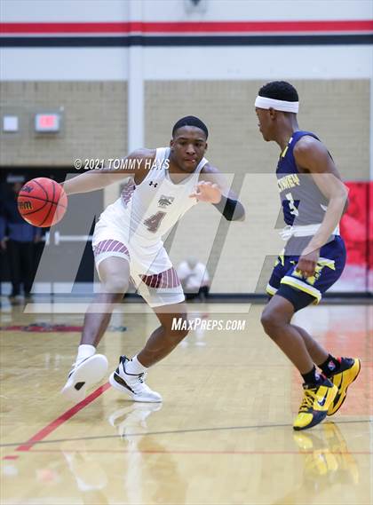 Thumbnail 2 in Mansfield Timberview vs. McKinney (Whataburger Tournament) photogallery.