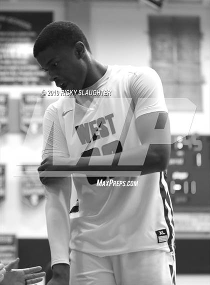 Thumbnail 1 in O'Fallon @ Belleville West (IHSA 1st Round Playoff) photogallery.