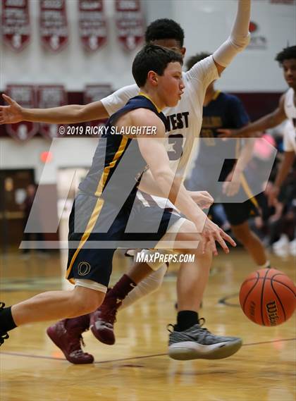 Thumbnail 3 in O'Fallon @ Belleville West (IHSA 1st Round Playoff) photogallery.
