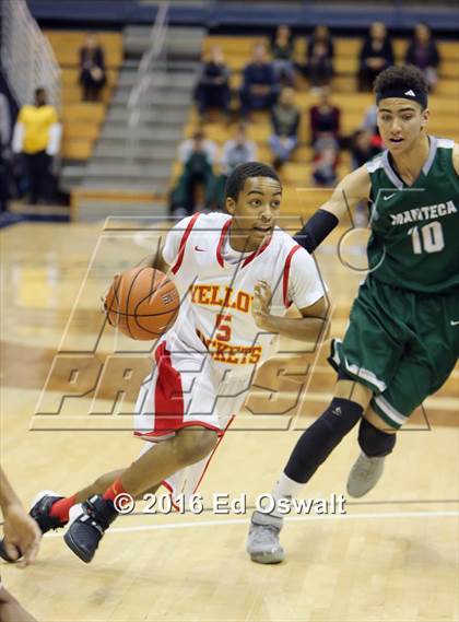 Thumbnail 3 in Manteca vs. Berkeley (MaxPreps MLK Classic) photogallery.