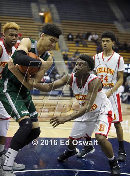Thumbnail 3 in Manteca vs. Berkeley (MaxPreps MLK Classic) photogallery.