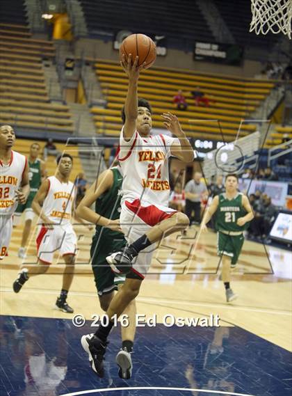 Thumbnail 3 in Manteca vs. Berkeley (MaxPreps MLK Classic) photogallery.