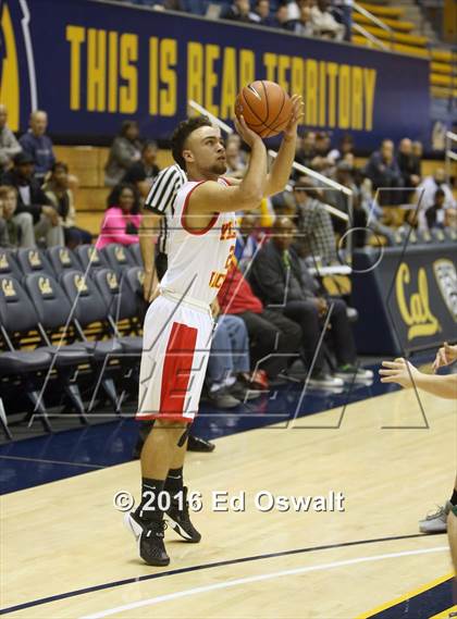 Thumbnail 3 in Manteca vs. Berkeley (MaxPreps MLK Classic) photogallery.