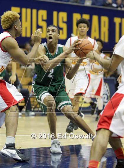 Thumbnail 1 in Manteca vs. Berkeley (MaxPreps MLK Classic) photogallery.