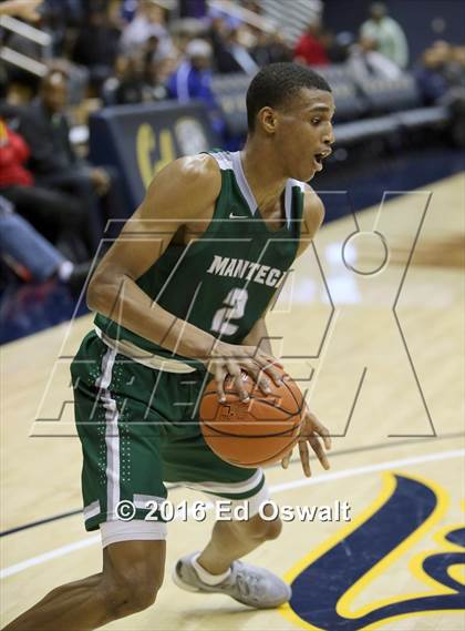 Thumbnail 1 in Manteca vs. Berkeley (MaxPreps MLK Classic) photogallery.