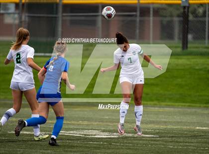Thumbnail 3 in ThunderRidge vs Broomfield (CHSAA QuartFinal) photogallery.