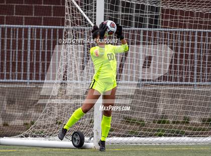 Thumbnail 2 in ThunderRidge vs Broomfield (CHSAA QuartFinal) photogallery.