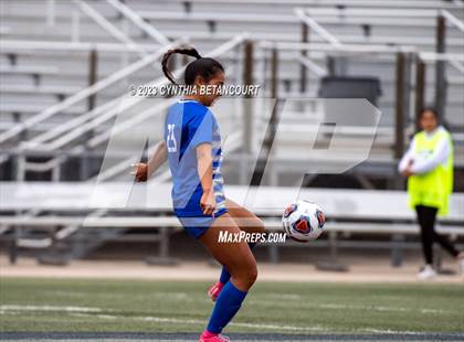 Thumbnail 1 in ThunderRidge vs Broomfield (CHSAA QuartFinal) photogallery.