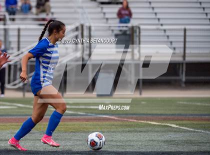Thumbnail 2 in ThunderRidge vs Broomfield (CHSAA QuartFinal) photogallery.