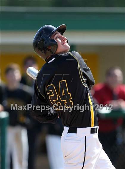 Thumbnail 3 in Honeoye Falls-Lima @ Batavia (NYSPHSAA Section 5 Class A Final) photogallery.
