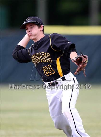 Thumbnail 1 in Honeoye Falls-Lima @ Batavia (NYSPHSAA Section 5 Class A Final) photogallery.
