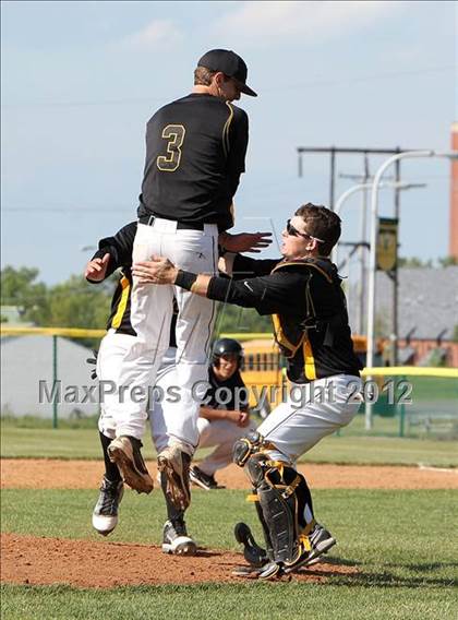 Thumbnail 3 in Honeoye Falls-Lima @ Batavia (NYSPHSAA Section 5 Class A Final) photogallery.