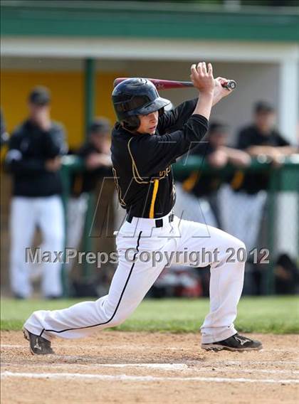 Thumbnail 2 in Honeoye Falls-Lima @ Batavia (NYSPHSAA Section 5 Class A Final) photogallery.
