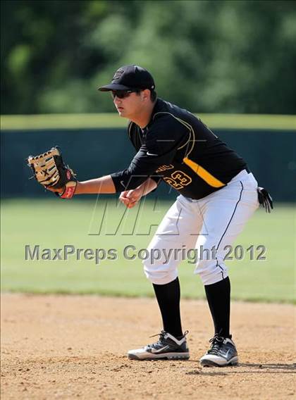 Thumbnail 3 in Honeoye Falls-Lima @ Batavia (NYSPHSAA Section 5 Class A Final) photogallery.