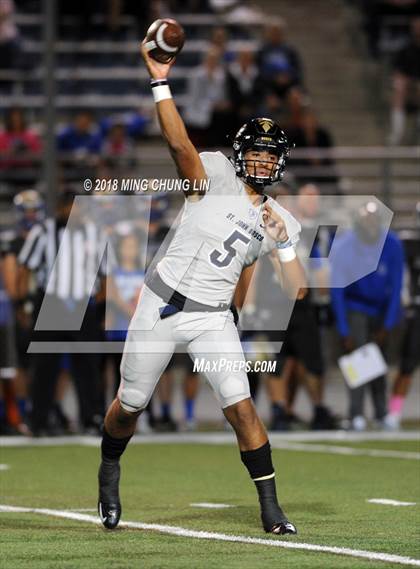 Thumbnail 2 in Santa Margarita vs. St. John Bosco photogallery.