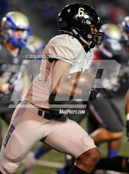Thumbnail 3 in Santa Margarita vs. St. John Bosco photogallery.