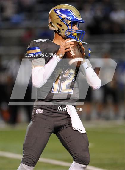 Thumbnail 3 in Santa Margarita vs. St. John Bosco photogallery.