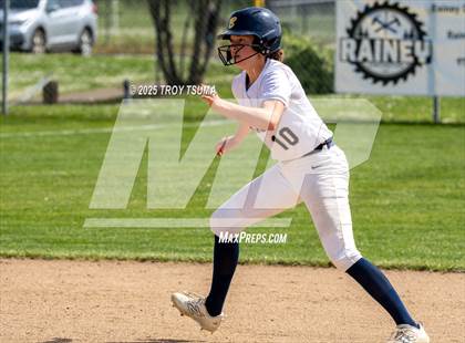 Thumbnail 3 in Valley Catholic @ Banks photogallery.