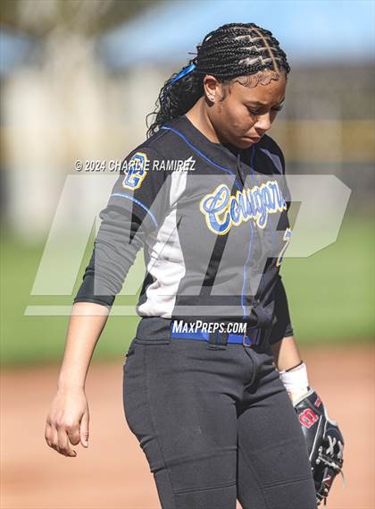 Thumbnail 3 in Casa Grande vs. Sabino photogallery.