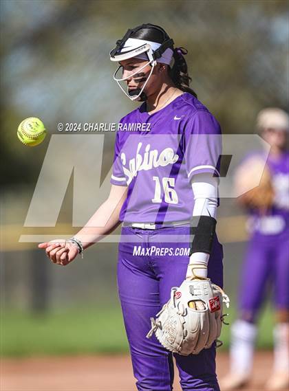 Thumbnail 2 in Casa Grande vs. Sabino photogallery.