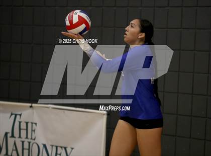 Thumbnail 3 in Mesquite vs. Mountain View (Lancer Invitational) photogallery.