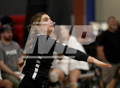 Thumbnail 3 in Mesquite vs. Mountain View (Lancer Invitational) photogallery.