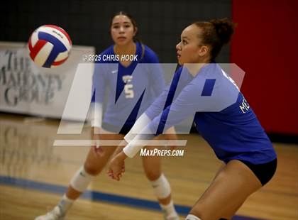Thumbnail 2 in Mesquite vs. Mountain View (Lancer Invitational) photogallery.