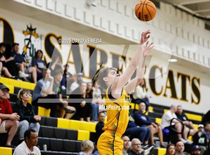 Thumbnail 1 in Horizon vs. Benjamin Franklin photogallery.