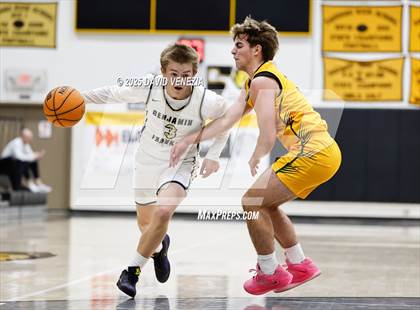 Thumbnail 1 in Horizon vs. Benjamin Franklin photogallery.