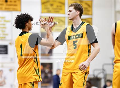 Thumbnail 1 in Horizon vs. Benjamin Franklin photogallery.