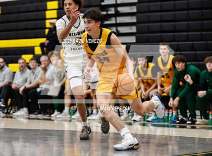 Thumbnail 1 in Horizon vs. Benjamin Franklin photogallery.