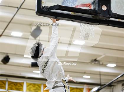 Thumbnail 1 in Horizon vs. Benjamin Franklin photogallery.