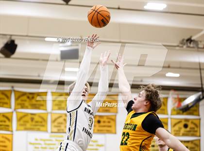 Thumbnail 1 in Horizon vs. Benjamin Franklin photogallery.