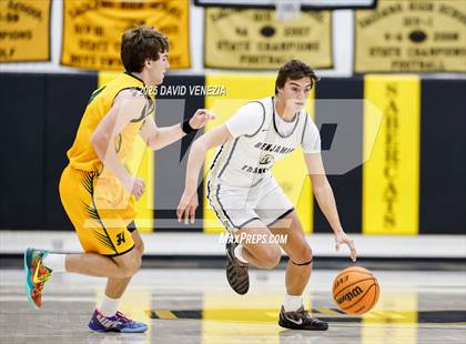 Thumbnail 1 in Horizon vs. Benjamin Franklin photogallery.