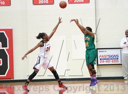 Thumbnail 1 in DeSoto @ Cedar Hill photogallery.