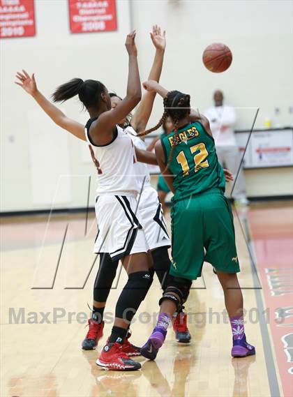 Thumbnail 3 in DeSoto @ Cedar Hill photogallery.