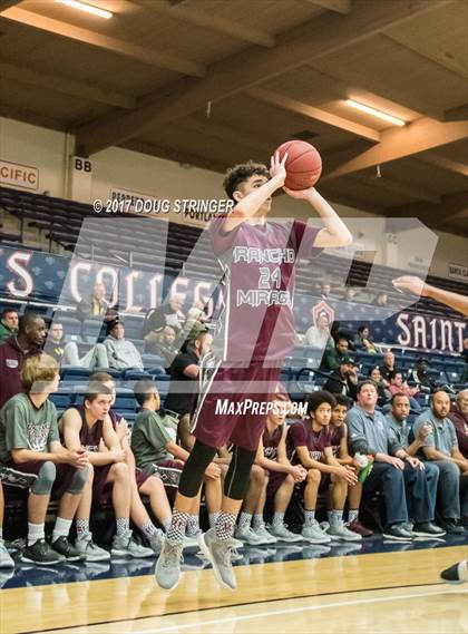 Thumbnail 3 in Rancho Mirage vs. Manteca (MLK De La Salle/MaxPreps Classic) photogallery.
