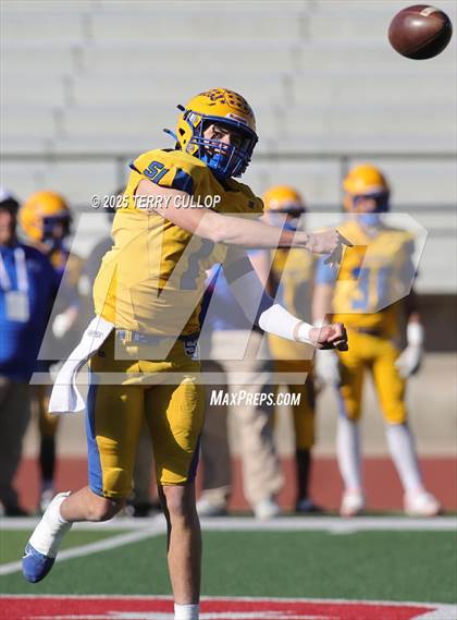 Thumbnail 3 in Summit Academy vs. San Juan (UHSAA 2A Semi Final) photogallery.