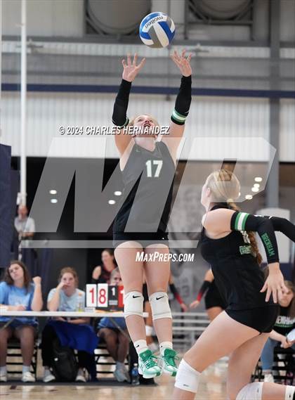 Thumbnail 3 in Magnolia West vs. Brenham (Legends Invitational) photogallery.