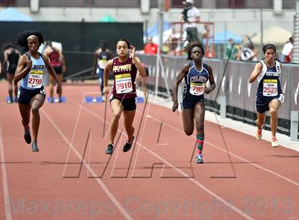 Thumbnail 1 in Arcadia Invitational (100 M Dash) photogallery.