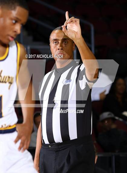 Thumbnail 1 in Westchester vs. Westbury Christian (Tarkanian Classic) photogallery.