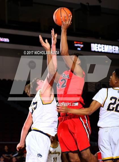 Thumbnail 3 in Westchester vs. Westbury Christian (Tarkanian Classic) photogallery.