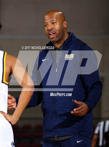 Thumbnail 3 in Westchester vs. Westbury Christian (Tarkanian Classic) photogallery.