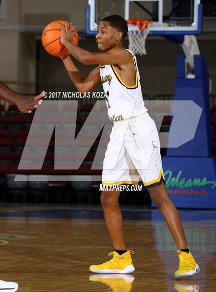 Thumbnail 3 in Westchester vs. Westbury Christian (Tarkanian Classic) photogallery.