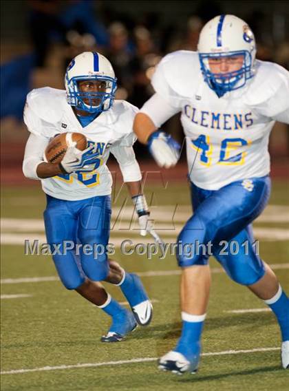 Thumbnail 3 in Clemens @ Taft photogallery.