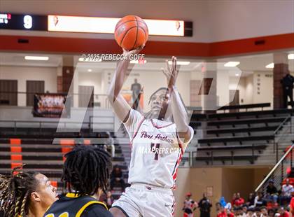 Thumbnail 3 in Fort Bend Marshall vs. Port Arthur Memorial (UIL 5A DII Regional Finals Playoff) photogallery.