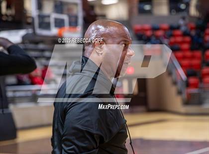 Thumbnail 3 in Fort Bend Marshall vs. Port Arthur Memorial (UIL 5A DII Regional Finals Playoff) photogallery.