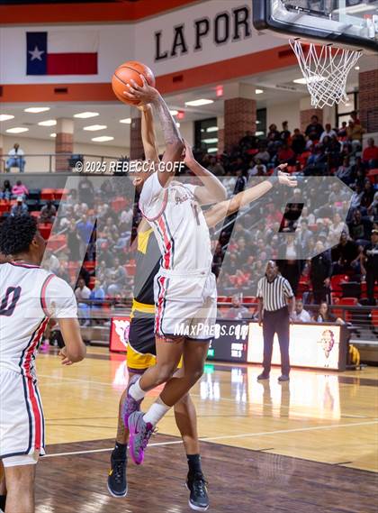 Thumbnail 2 in Fort Bend Marshall vs. Port Arthur Memorial (UIL 5A DII Regional Finals Playoff) photogallery.