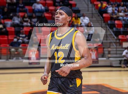 Thumbnail 1 in Fort Bend Marshall vs. Port Arthur Memorial (UIL 5A DII Regional Finals Playoff) photogallery.
